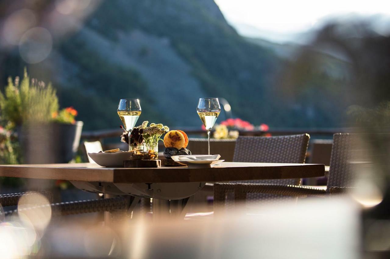 La Bouitte - Hotel Relais & Chateaux แซ็ง-มาร์แต็ง-เดอ-แบลวีย์ ภายนอก รูปภาพ